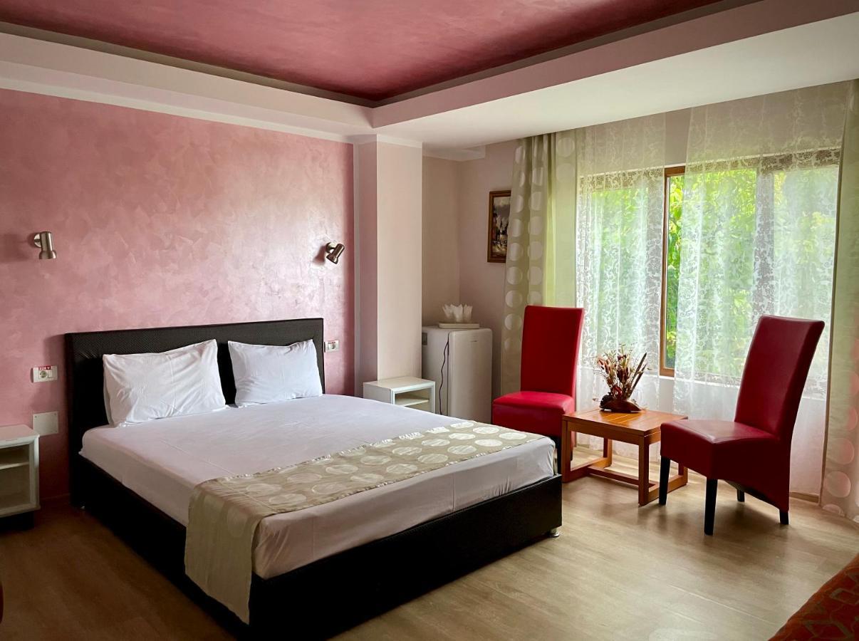 Vamabel House Bed and Breakfast Vama Veche Eksteriør billede